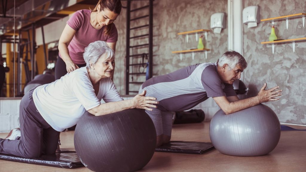 senior workout and fitness: Do seniors need to take supplements to support their fitness routine?
