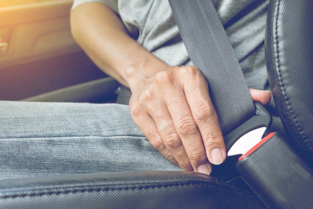 Step-by-Step Guide to Fixing a Sticky or Slow-to-Retract Seatbelt